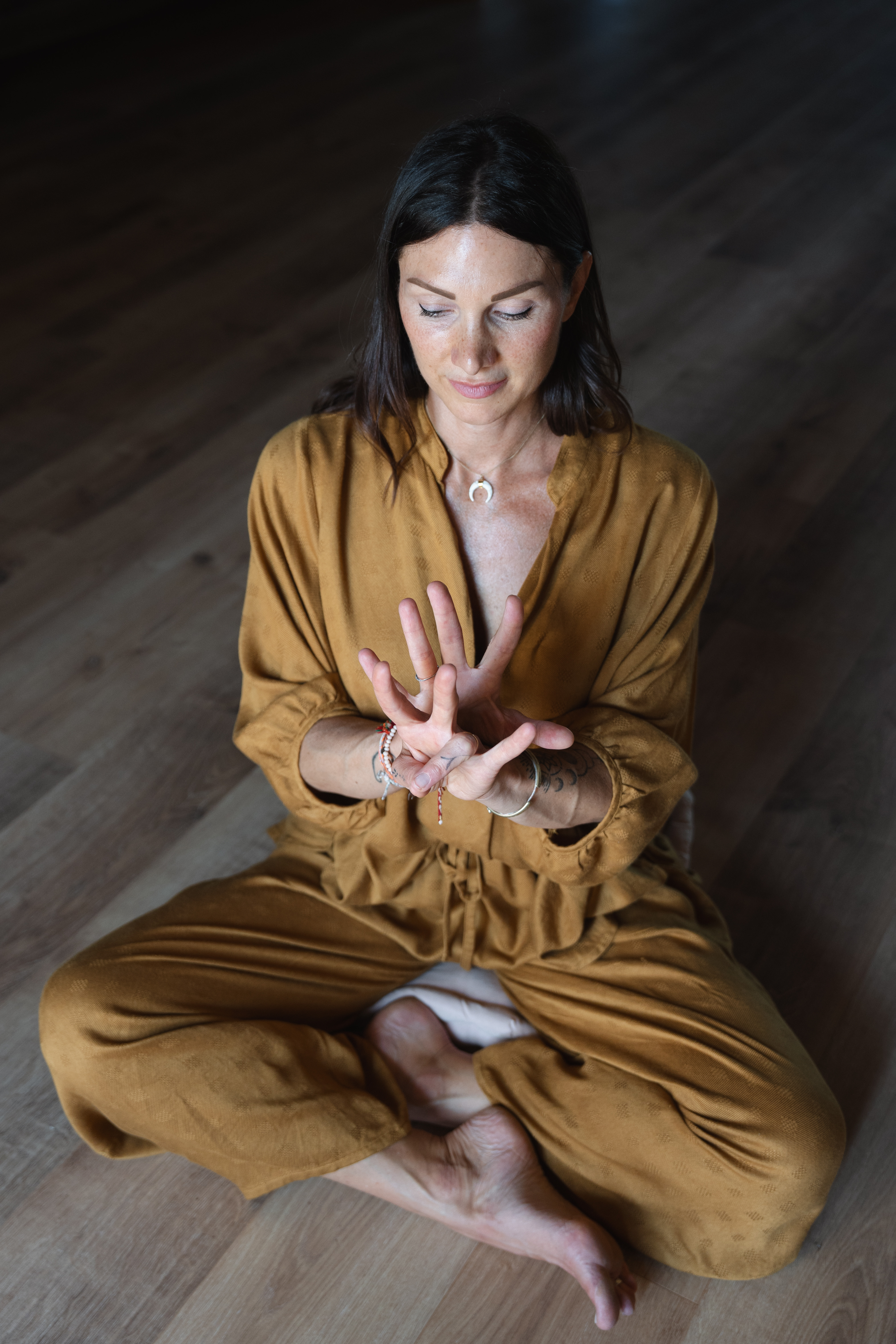 hasta mudra corso per insegnanti di yoga